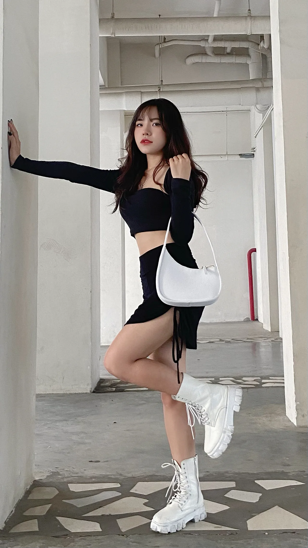 Xác định dáng người để chọn túi xách phù hợp