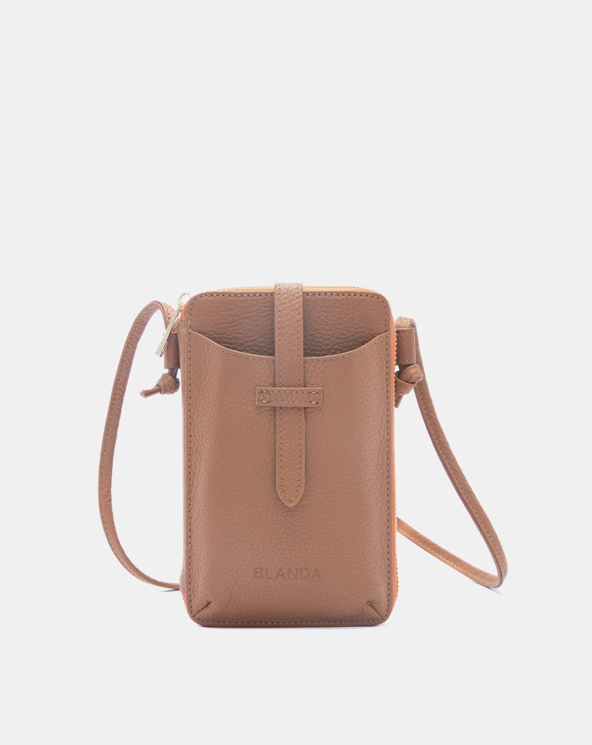 "Chic Versatility: The Crossbody Clutch"